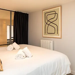 Dify Luxury - Place Bellecour , Lyon France